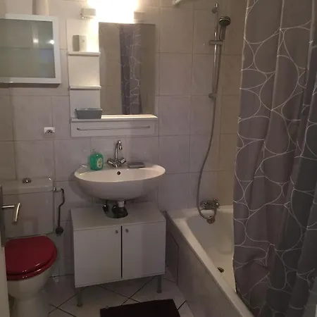 Au Bel Yvonne Apartman